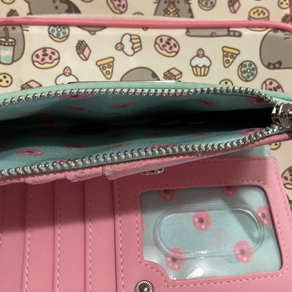 Pusheen Backpack & Matching Wallet - Picture 9 of 9